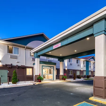 Quality Inn & Suites Springfield Southwest Near I-72