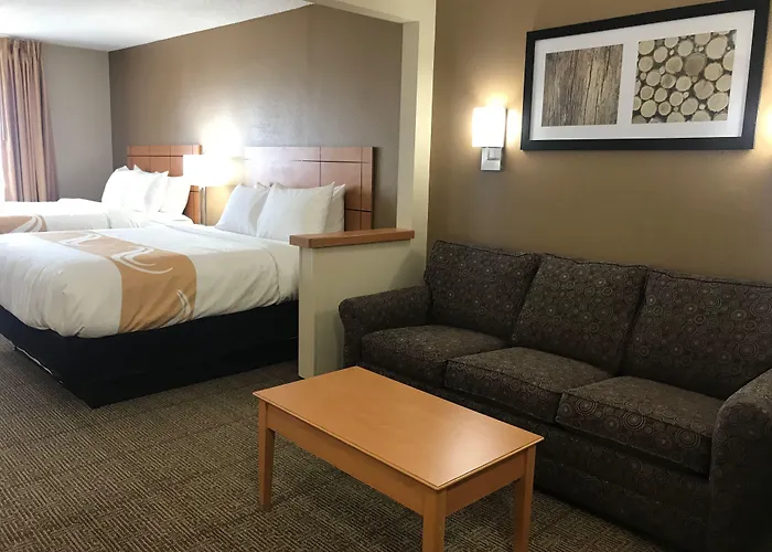 Hotel Quality & Southwest Near I-72 Springfield