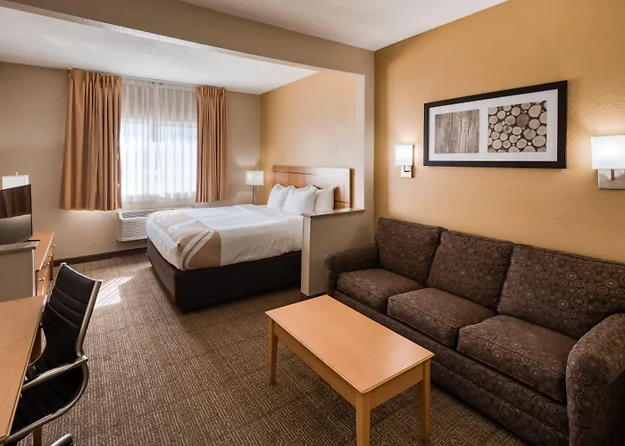 Quality & Southwest Near I-72 Hotel