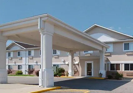Quality & Southwest Near I-72 Hotel 4*